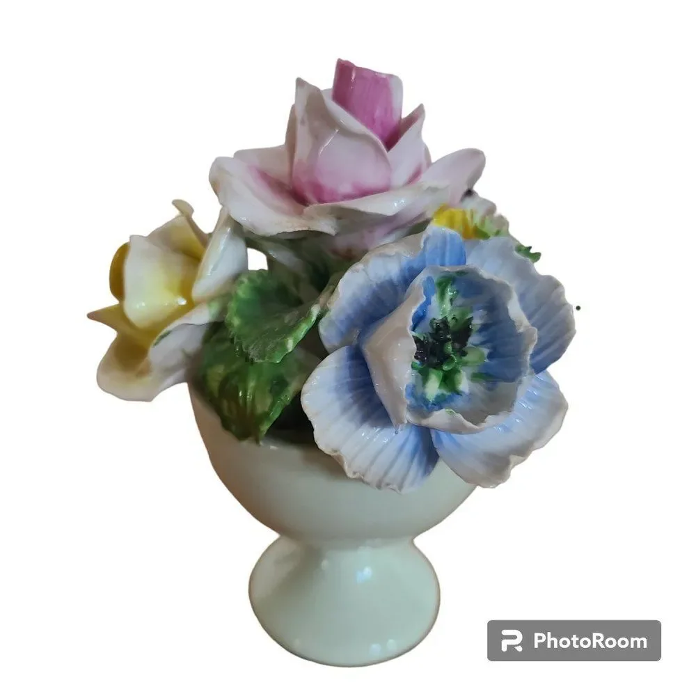 Vintage Radnor Bone China Mini Floral Bouquet Basket Vase Capodimonte Porcelain